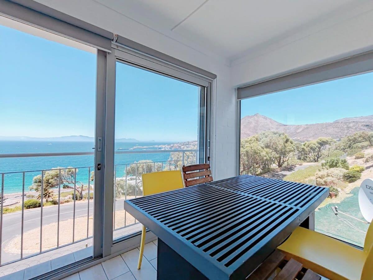 Bay Views Apartment Simon's Town Exterior photo